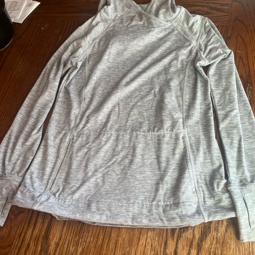 Gray Long Sleeve Athletic Top W/ Hood